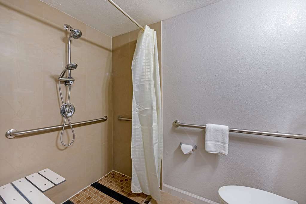Rodeway Inn Clermont Room photo